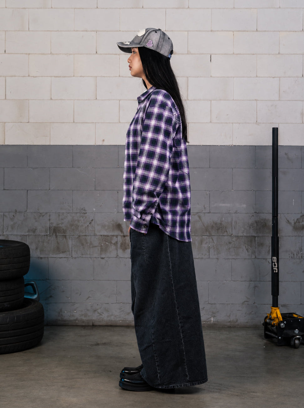 OUTCAST RHINESTONE FLANNEL PURPLE
