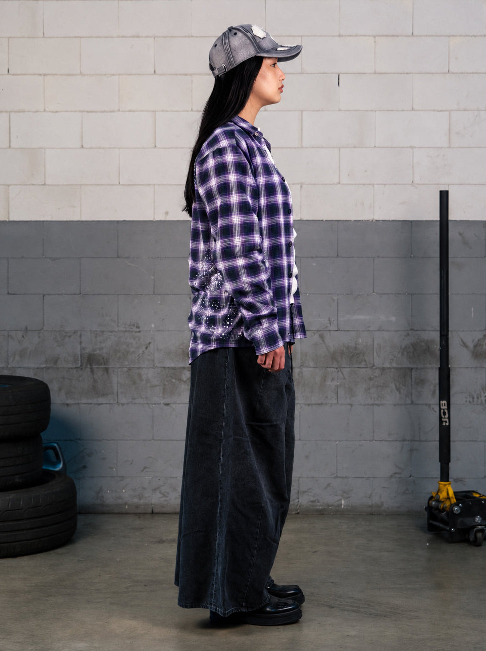 OUTCAST RHINESTONE FLANNEL PURPLE